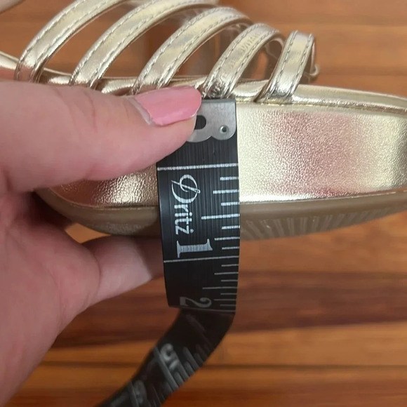 Bandolino Paolar Classic Metallic Gold Strappy Platform Block Heels - Size 8 - Picture 8 of 11